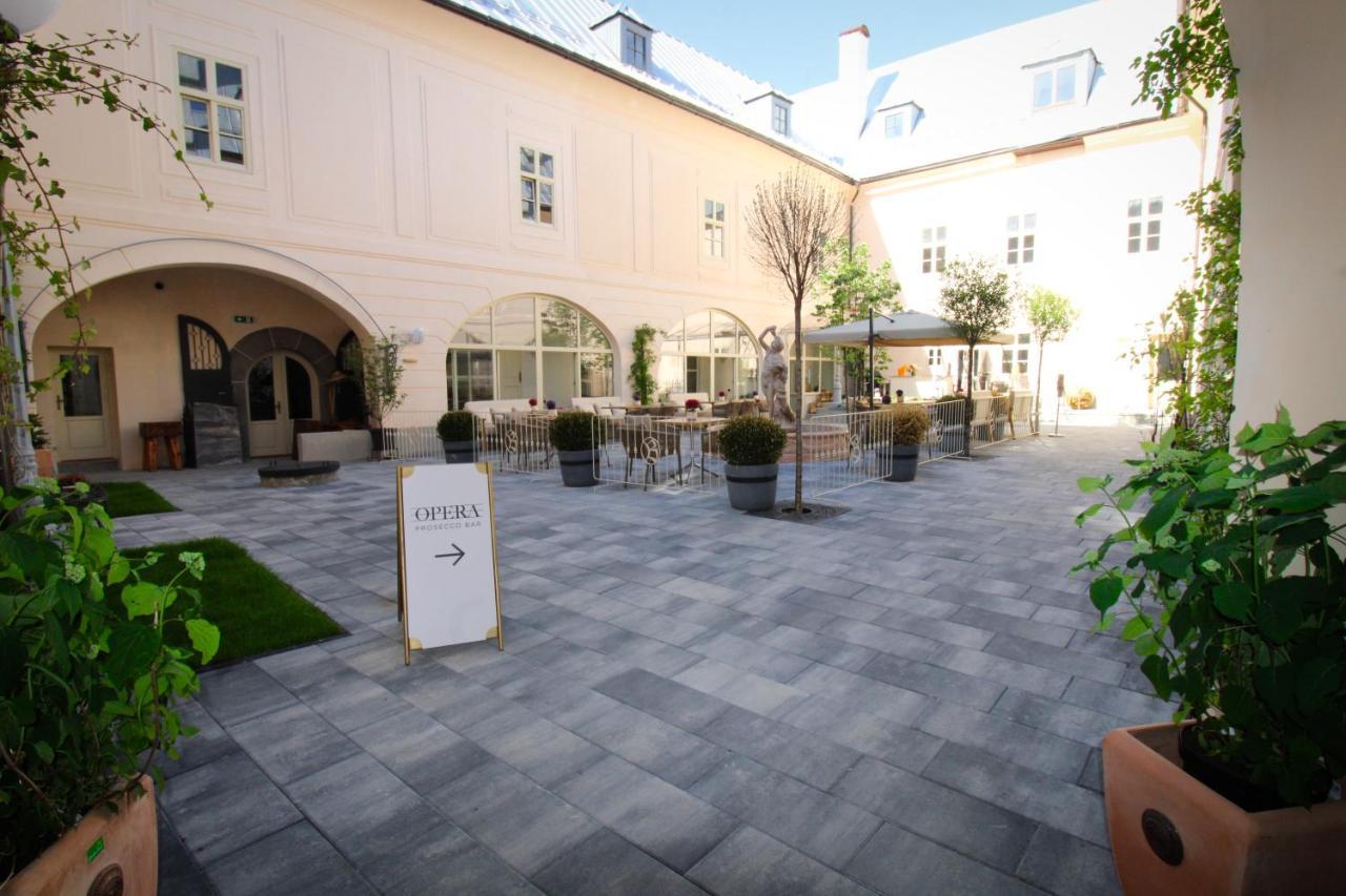 Appartamento Madam S Boa Banská Štiavnica Esterno foto
